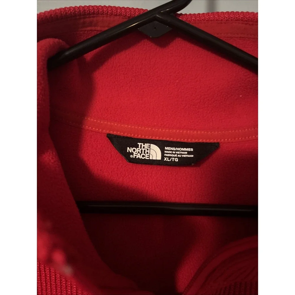 The North Face Men's Red Soft shell Jacket Sz XL. Outdoors, Hiking, Fishing.
